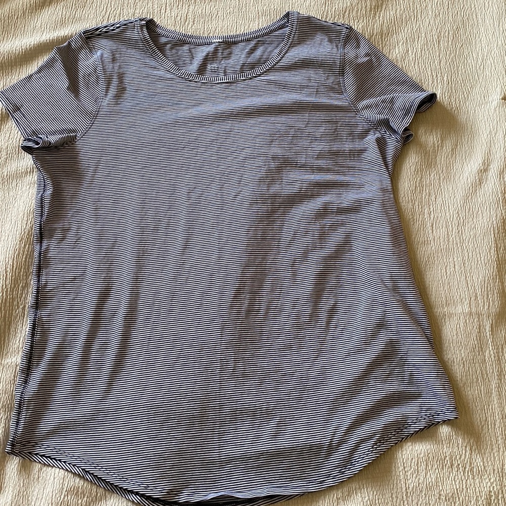 Love crew short sleeve tee